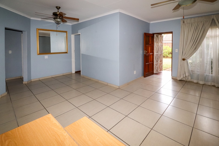 3 Bedroom Property for Sale in Flamwood North West